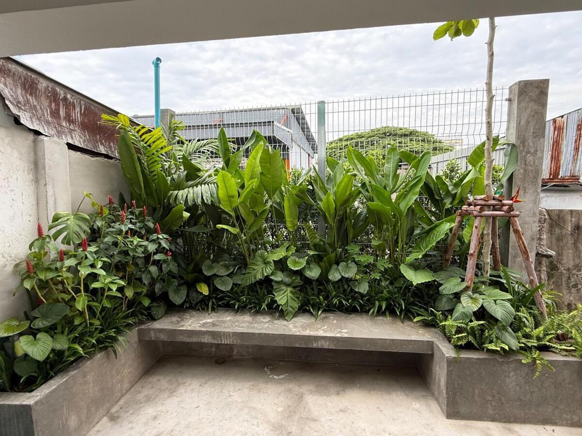 2 Bed & 2 Bath Suite, 4th Floor * Bangkok