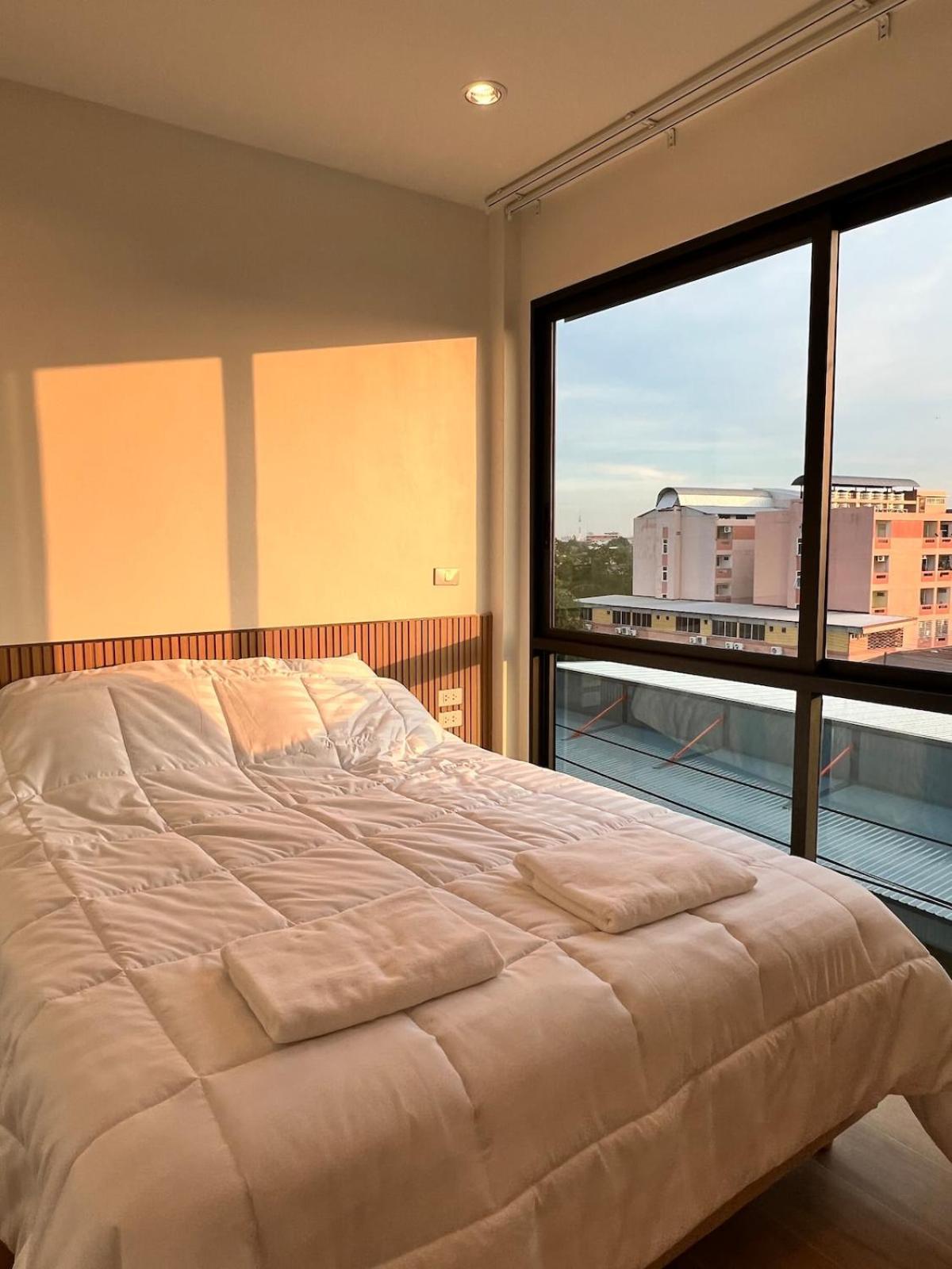 Apartamento 2 Bed & 2 Bath Suite, 4th Floor